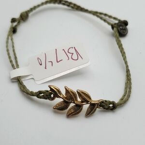 Pura vida lace‎ vine bracelet B1740